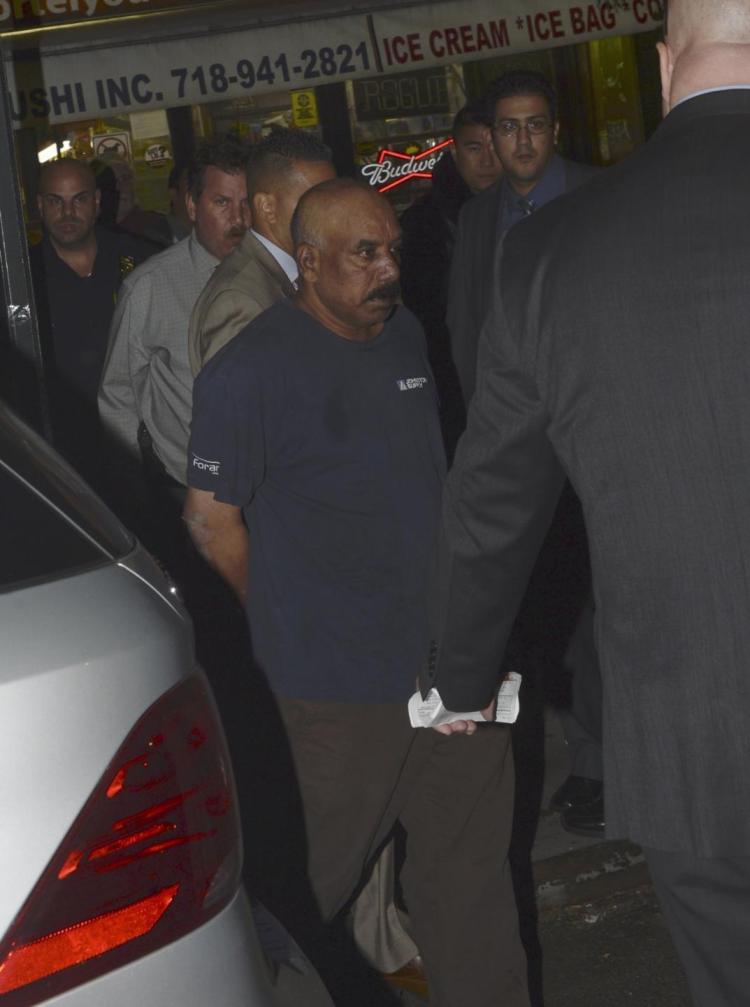 A man is accused of stabbing his wife to death in her Flatbush home. [Photo: KEN MURRAY / NY DAILY NEWS)